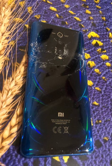 Продаю телефон. Xiaomi M9Т на 128 ГБ.