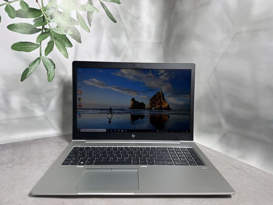 HP EliteBook 755 G5 / Ryzen 5 2500U / 8GB RAM / 256GB SSD / FHD 15.6"
