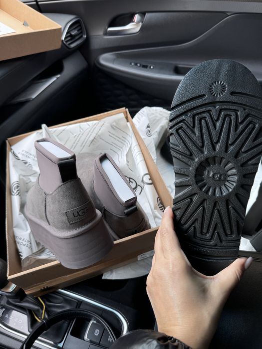 Ugg dipper platform 36 сірі і чорні угг 37 на платформі