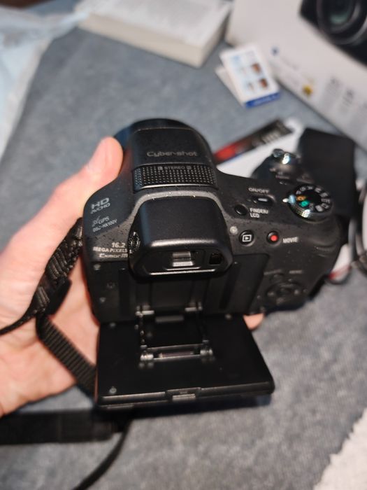 Câmera digital Sony Cyber-shot DSC-HX100V Bridge