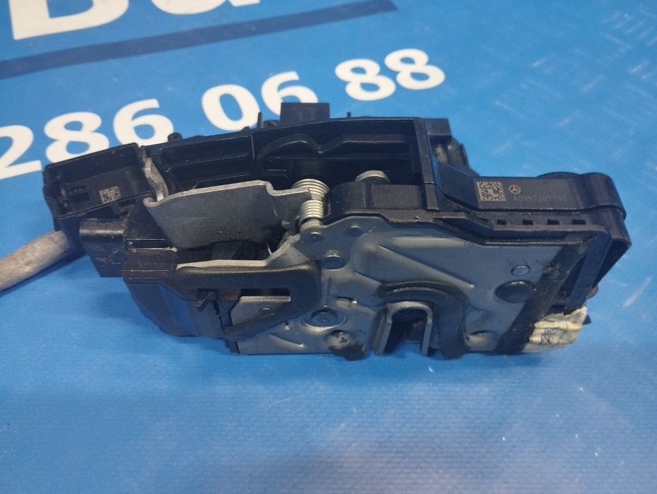 Замок дверей задньої лівої Mercedes AMG E 63 S Мерседес АМГ двери