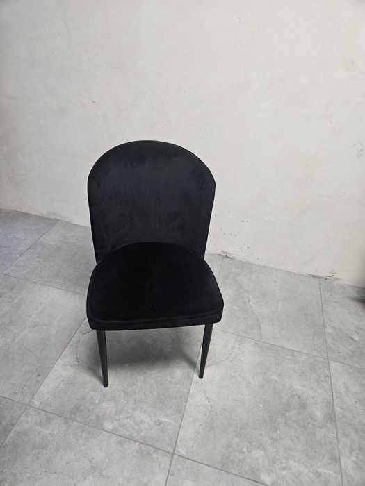 Krzesła Agata Meble Kavala