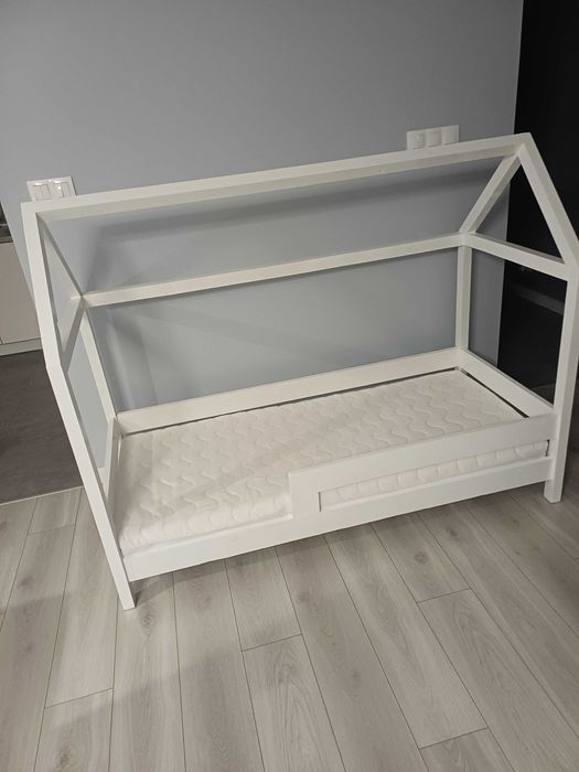 Łóżko dziecięce domek z materacem HIT