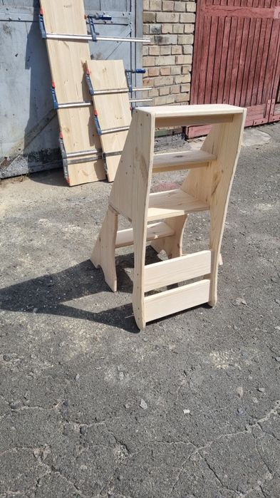 Стул стремянка из дерева