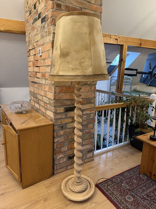 Sprzedam stara lampe stojącą