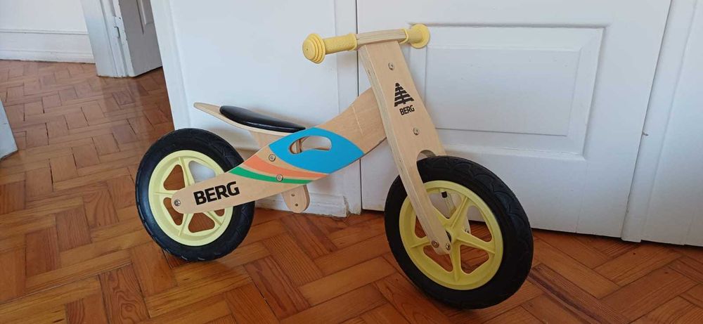 Bicicleta criança sem pedais