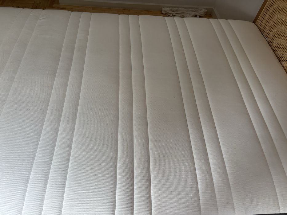 Vendo colchao em bom estado