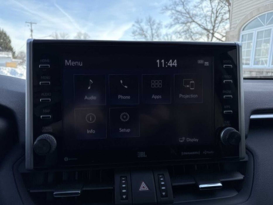 Toyota RAV4 Hybrid Limited      2022