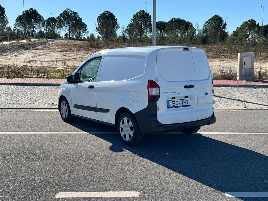 Ford Courier 2021