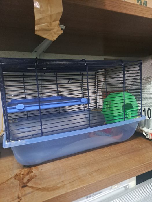 Gaiola praticamente nova.