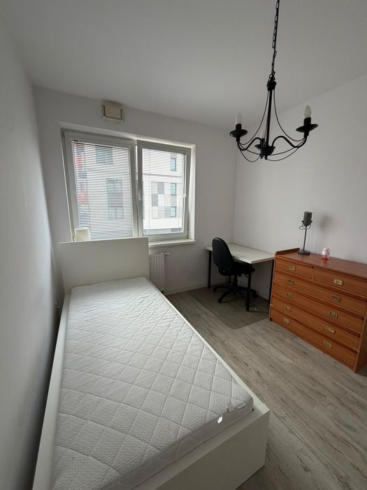 Duży pokój w mieszkaniu 63m2 NOWY BLOK