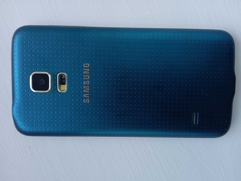 Телефон  Samsung