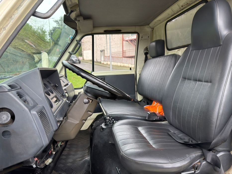 Toyota Dyna 150 Em Estado de Nova