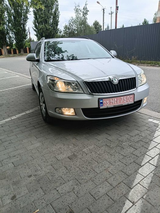 Продам Шкодувку 1.6 Автомат