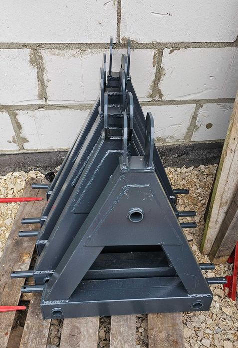 widły / podnośnik do bel bali na tył ciągnika 2 lub 3 kły - DOWÓZ