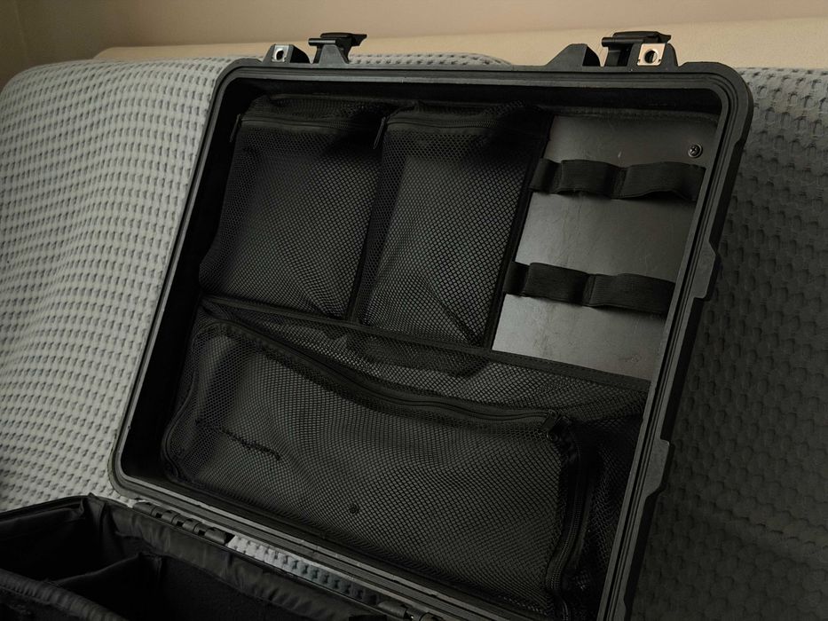 Валіза кейс на колесах Peli 1560 Case