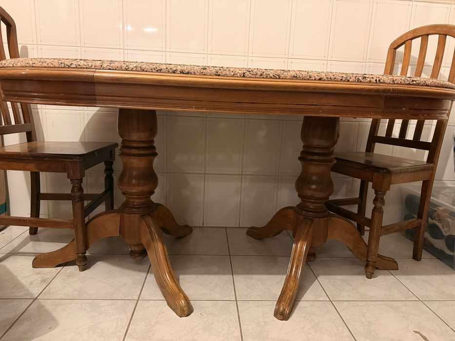 Mesa de madeira com granito + 6 cadeiras