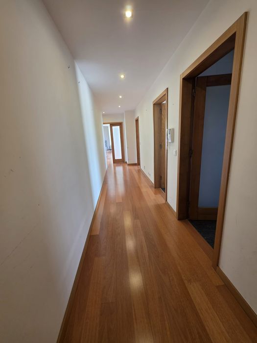 Penthouse T3+1 com 270m² | Condomínio Neopark – Santa Rita, Ermesinde