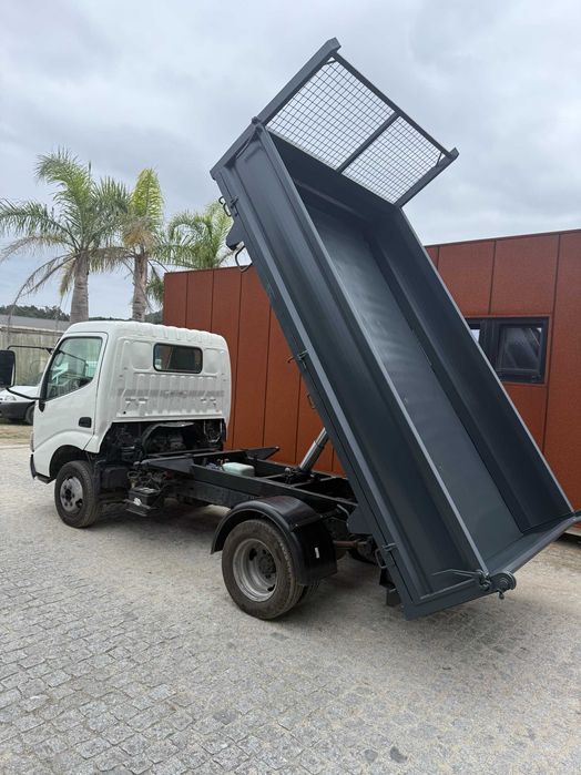 Toyota dyna tribasculante