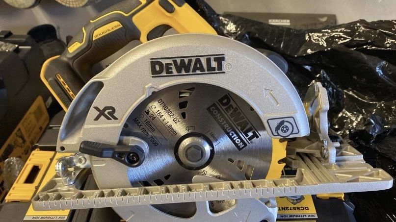 Pilarka dewalt dcs572 pod szyne 2 x 5 ah oryginaona