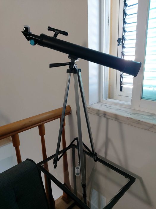 Telescopio refrator