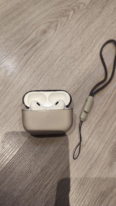 Fones Pro 3, novos com capa