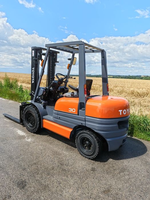 Wózek toyota 6fdf30