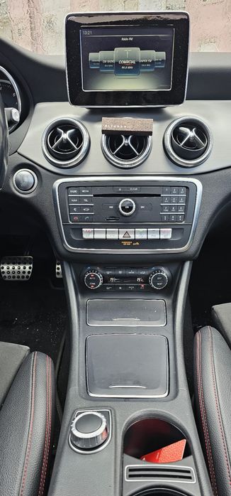 Mercedes-Benz  CLA Shooting Break 200 AMG LINE