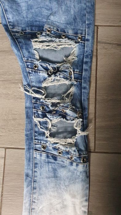 Niebieskie modne jeansy dżinsy denim skinny z dziurami rozdarciami L