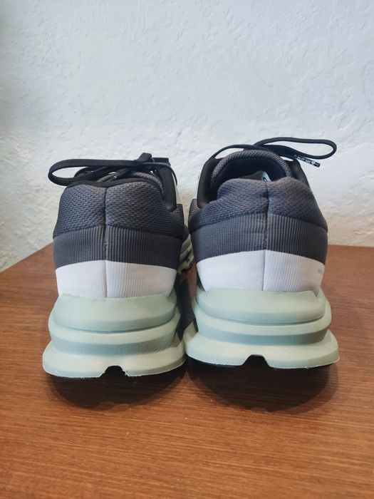 On Cloudrunner 2  розмір 41