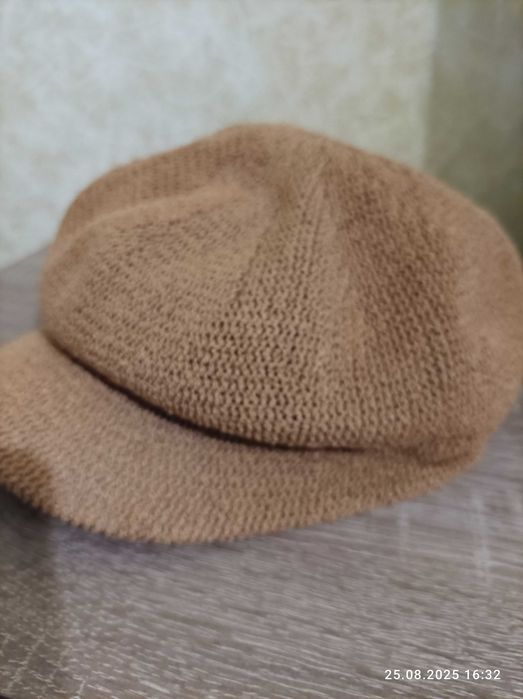 Продам жіночу кепку