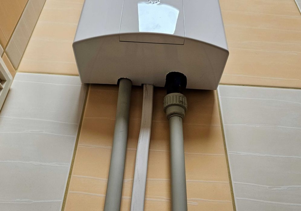 Podgrzewacz wody trójfazowy Bosch Tronic 7000 24/27 DESOB