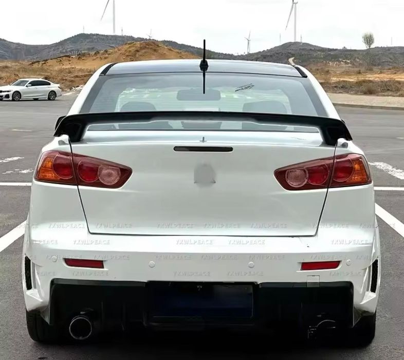 Спойлер Mitsubishi Lancer X накладка на багажник ляду бленда Лансер 10 Х антикрыло