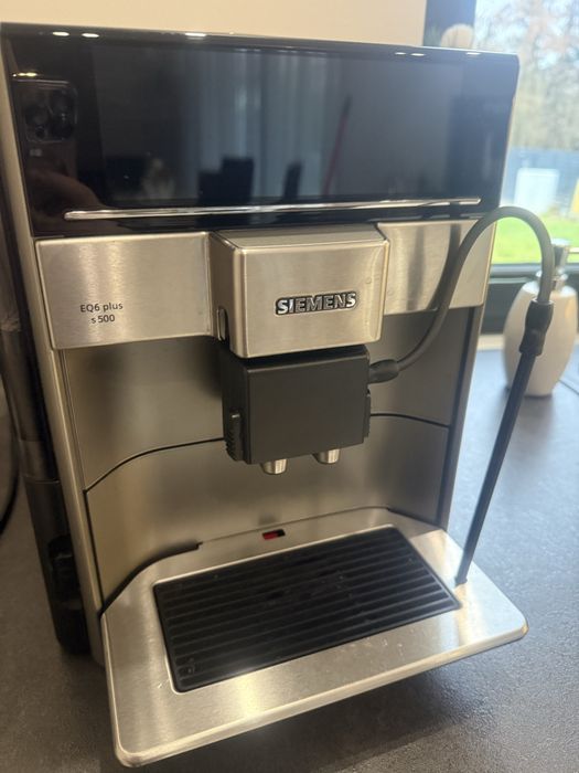 Ekspres Siemens EQ6 plus s500