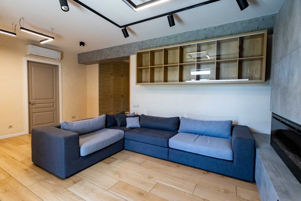 Оренда таунхауса 215 м² у КМ «Блакитна Лагуна» (Осокорки) | 3 спальні, гараж, пляж, охорона