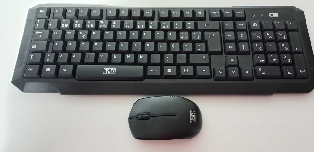 Teclado + Rato (Bluetooth)