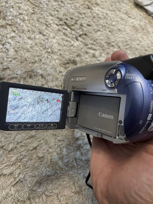 цифрова DVD-відеокамера серії Canon DC модель Canon DC201