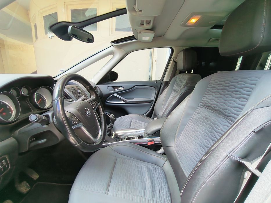 Opel Zafira 2.0Cdti Tourer Cosmo 7 lugares 2013 Nacional