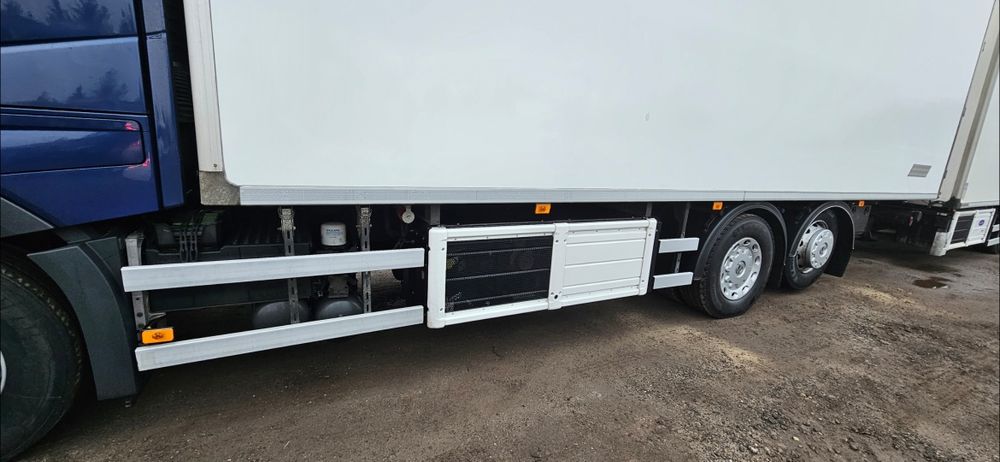 VOLVO FH500 chłodnia do kwiatów kwiatówka tandem przejazdowy