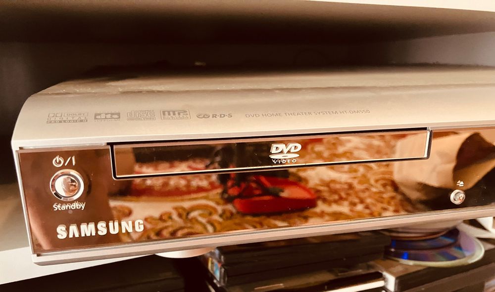 DVD Samsung com sistema de som completo