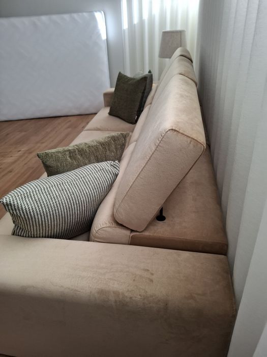 Sofá  extensível ,1900euros