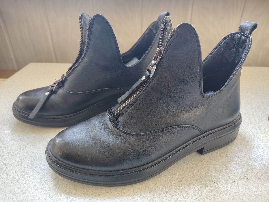 Весняні ботіночки.