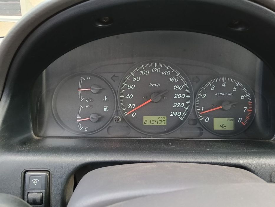 Mazda 626 GF 2.0