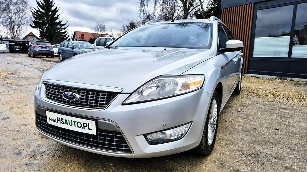 Ford Mondeo BENZYNA * nawigacja * CONVERSE+ * 2x PDC * super * oakzja * POLECAMY