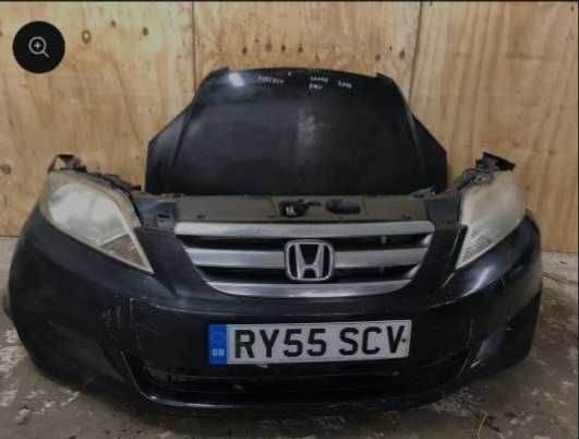 "Морда" передня частина автомобіля Honda FRV дизель Хонда ФРВ