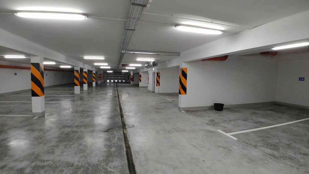 Miejsce postojowe w garażu podziemnym / garaż Jaroty, ulica FLISA 4
