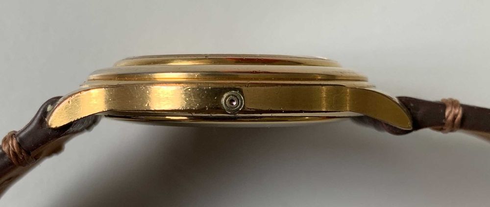 Relógio Citizen Noblia Lunar - em bom estado