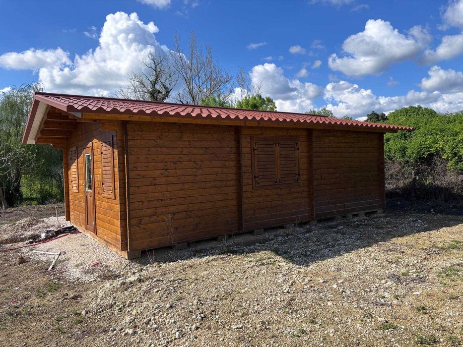 Casa de Madeira –  Estrutura Desmontável (Nova, Nunca Utilizada)