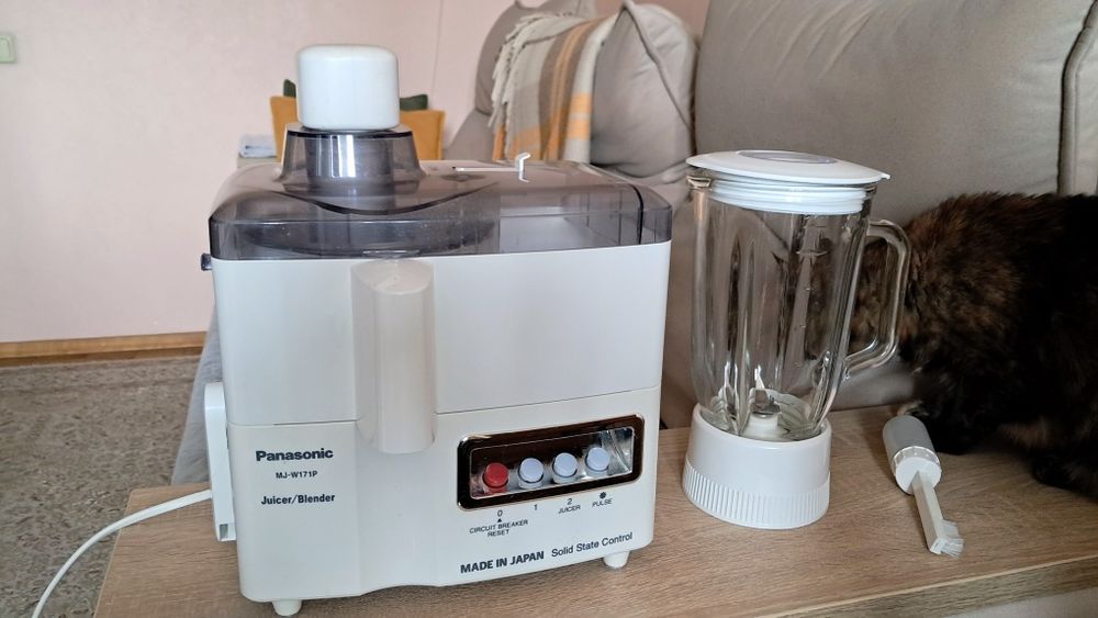 Соковижималка відцентрова PANASONIC MJ-M171P блендер