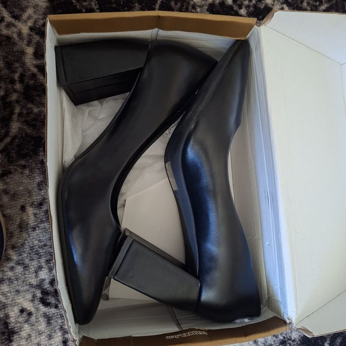 Туфли нові 38 розмір